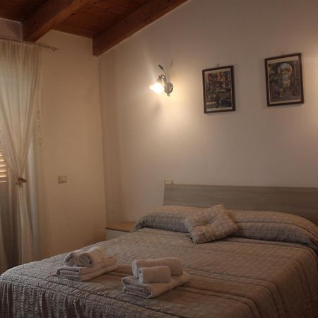 Bed & Breakfast Il Sentiero 아제롤라 외부 사진